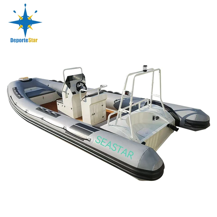 ¿Es el casco de aluminio para embarcaciones con nervadura de 7 m la opción ideal para aplicaciones marinas versátiles?